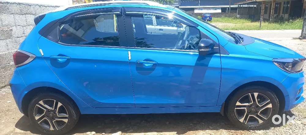 Less Kilometers Driven, Mint Condition, Full Option, Dual Tone,,