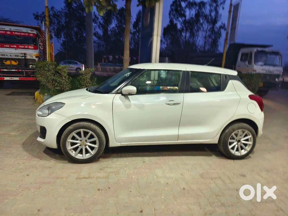 Maruti Suzuki Swift Vxi Optional, 2020, Petrol