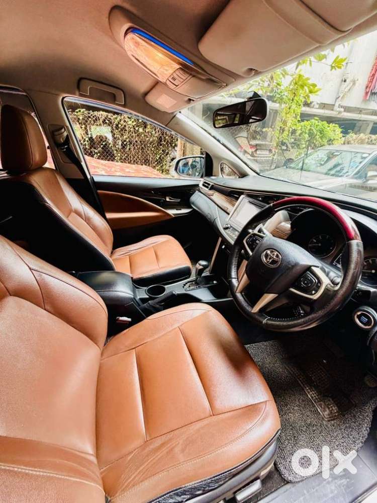 Toyota Innova Crysta 2.8z Automatic, 2016, Diesel