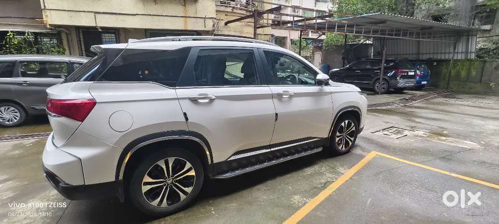Mg Hector Plus 2023 Petrol Sharp
