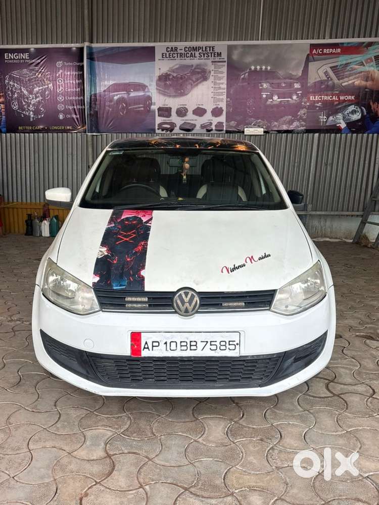 Volkswagen Polo 2012 Car