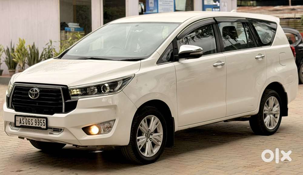 Toyota Innova Crysta 2.8z Automatic, 2016, Diesel