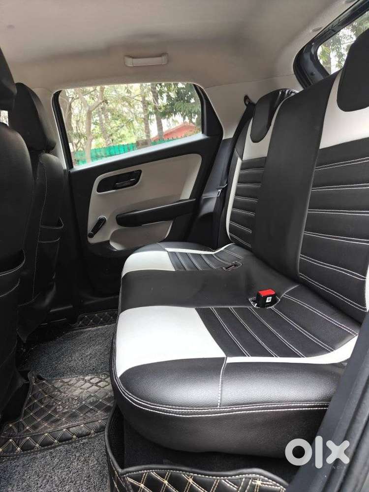 Tata Altroz 1.2 Xe, 2023, Petrol