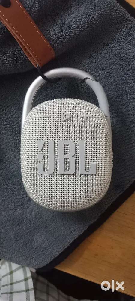 JBL PORTABLE BLUTOOTH SPEACKER