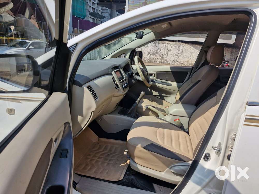 Toyota Innova [2013-2016] 2.5 G4 7 Str, 2014, Diesel