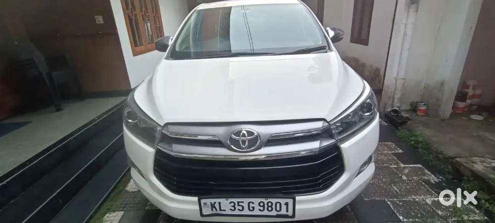 Toyota Innova Crysta 2016
