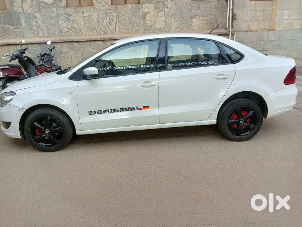 Skoda Rapid 1.5 Tdi Elegance Plus Black Package, 2014, Diesel