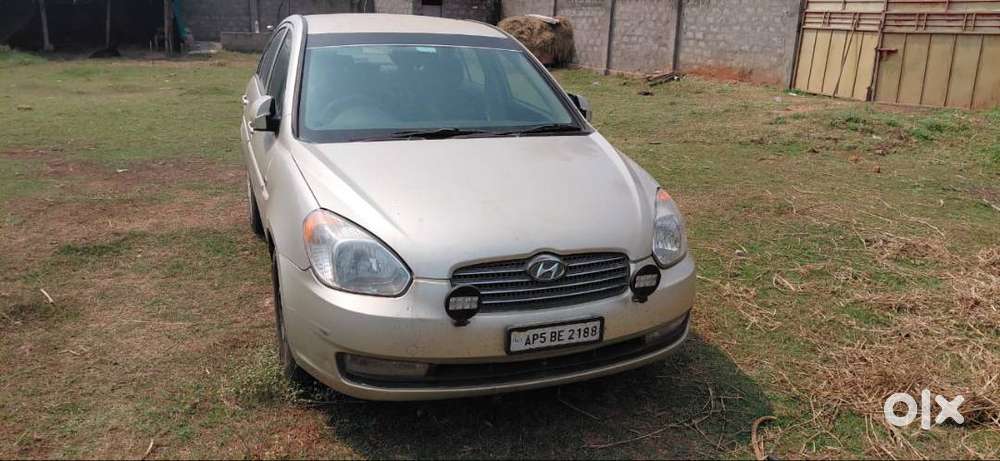 Car On Condition And 20 Mileage On  Highways