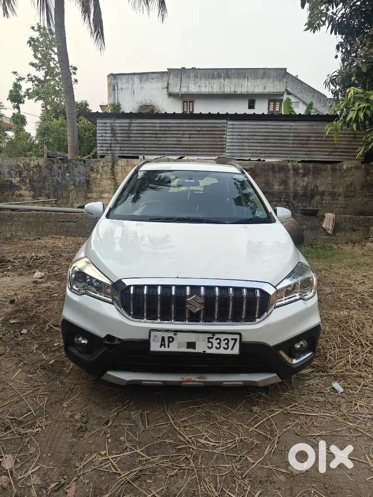 Maruti Suzuki S-cross Top And Model