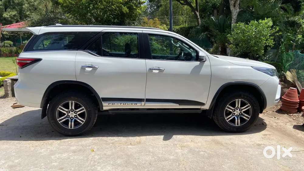 2023 / 2023  Toyota Fortuner 4x2 Auto