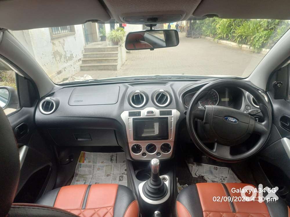 Ford Figo Petrol Titanium, 2012, Petrol