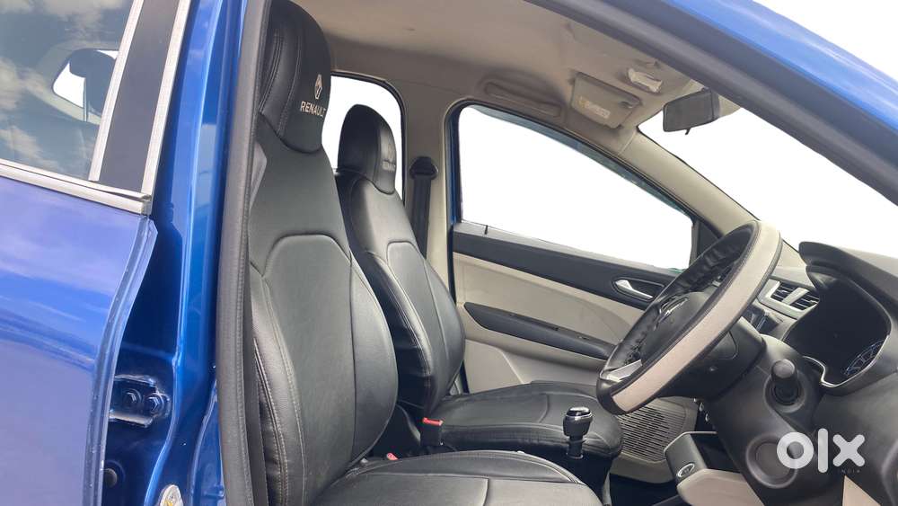 Renault Triber Rxz, 2022, Petrol