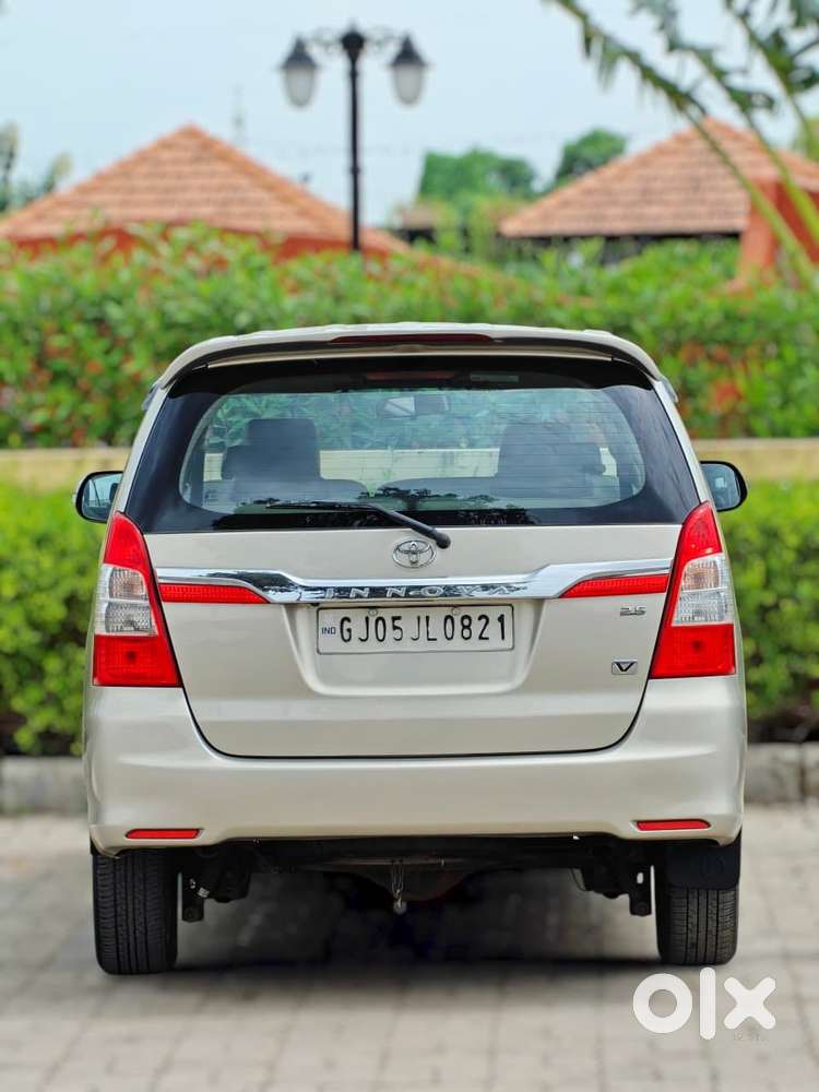 Toyota Innova 2.5 G (diesel) 7 Seater Bs Iv, 2015, Diesel