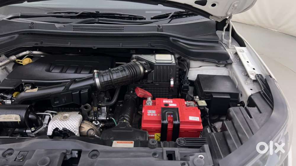 Mahindra Xuv300 1.2 W8 (o) Amt Petrol, 2022, Petrol