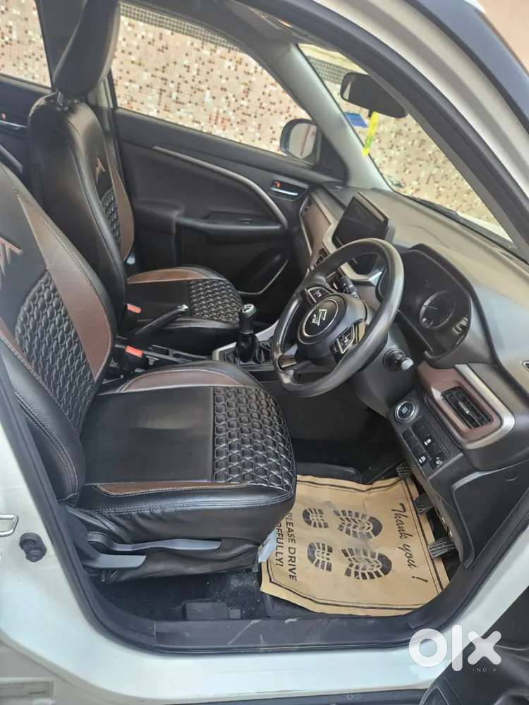 Maruti Brezza Zxi 2024