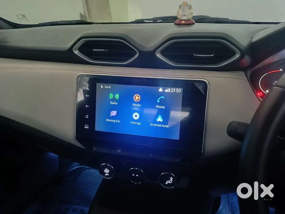 Nissan Magnite Tekna 2025 Petrol Automatic
