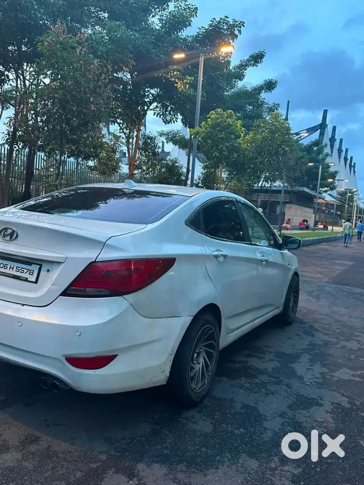 Hyundai Verna Crdi 2011 Car