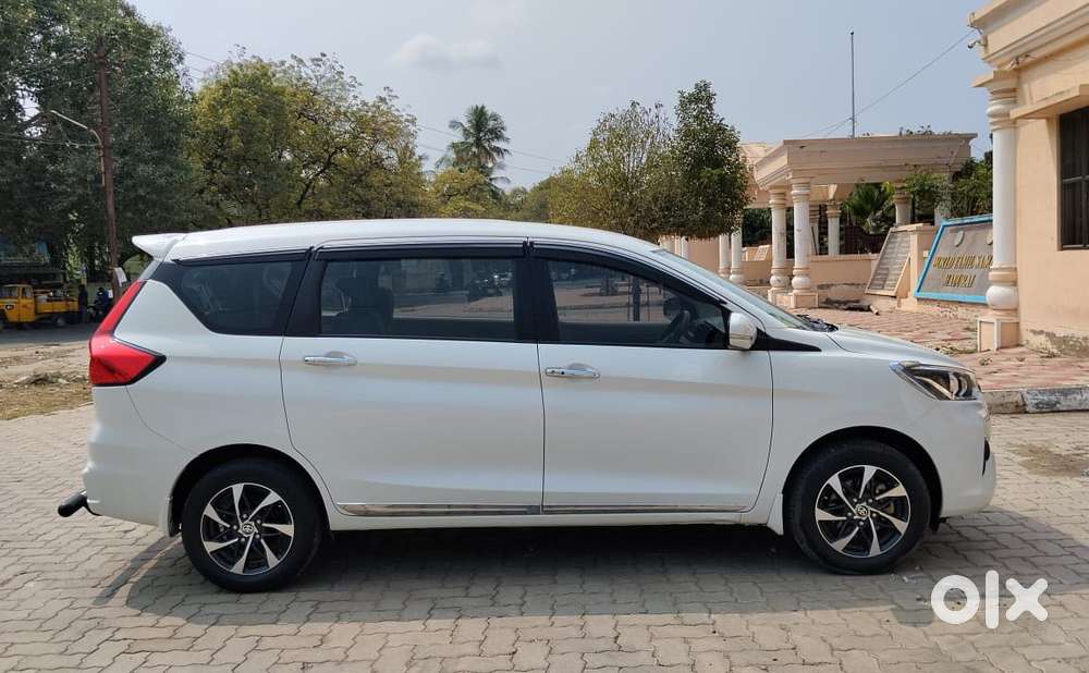 Toyota Rumion V Mt, 2023, Petrol