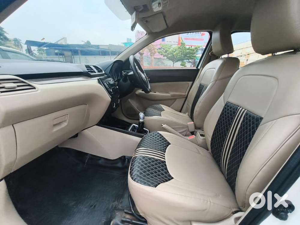 Maruti Suzuki Swift Dzire Vxi Optional, 2020, Petrol