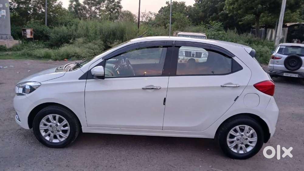 Tata Tiago 1.2 Revotron Xza, 2019, Petrol