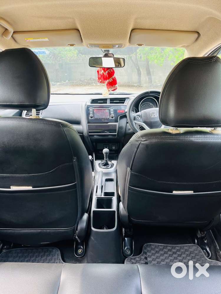 Honda Jazz 1.2 V I Vtec, 2015, Cng & Hybrids