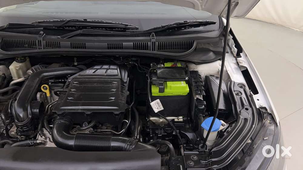 Skoda Slavia Ambition 1.0l Tsi Mt, 2022, Petrol