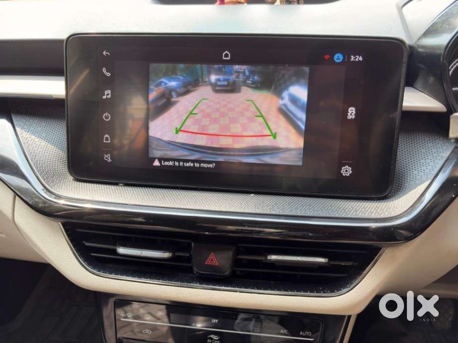 Skoda Slavia 1.0 Ambition Tsi At, 2022, Petrol