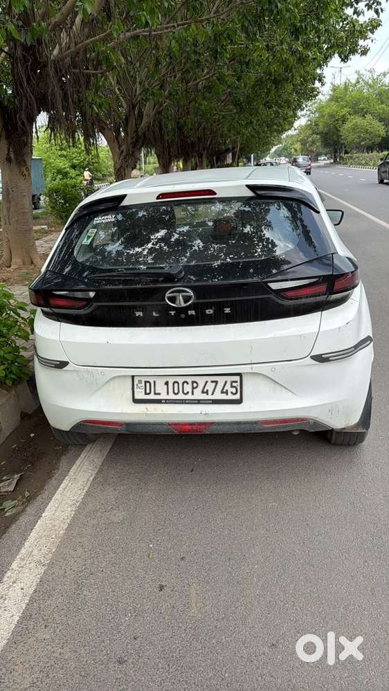 Tata Altroz Petrol 2021