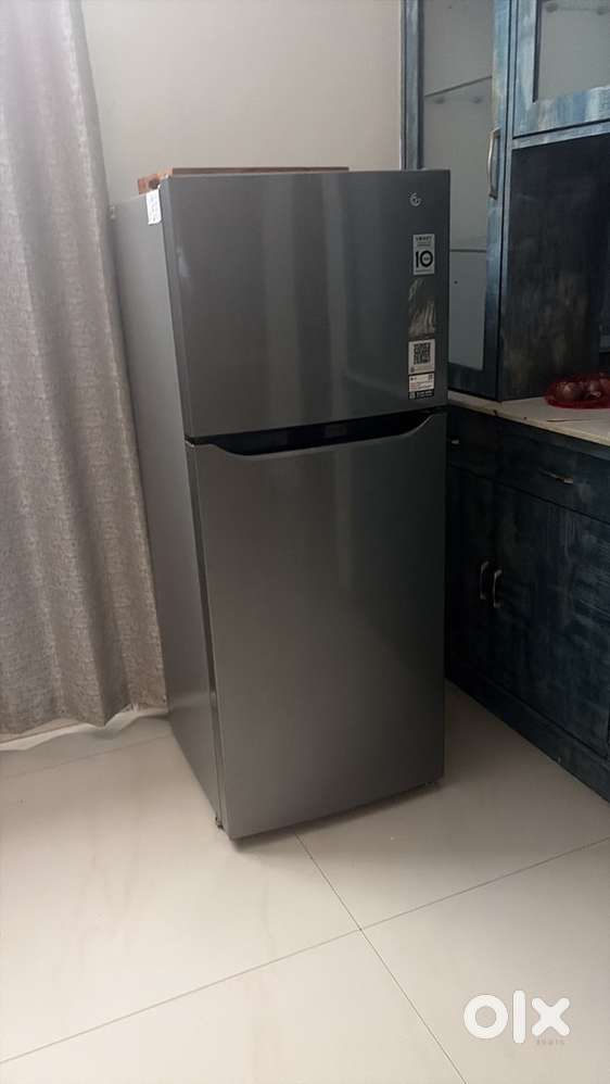 Double door fridge  lg 2021 good condition