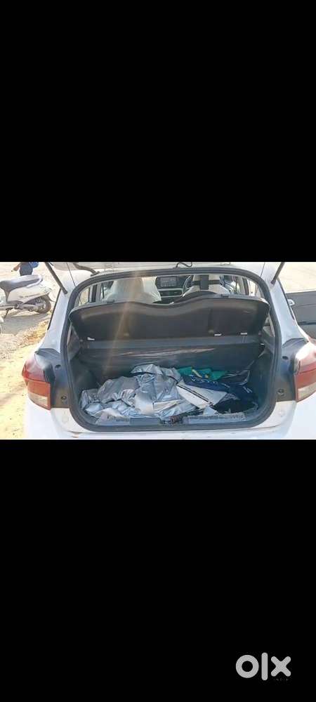Hyundai Grand I10 2015 Petrol First Owner
