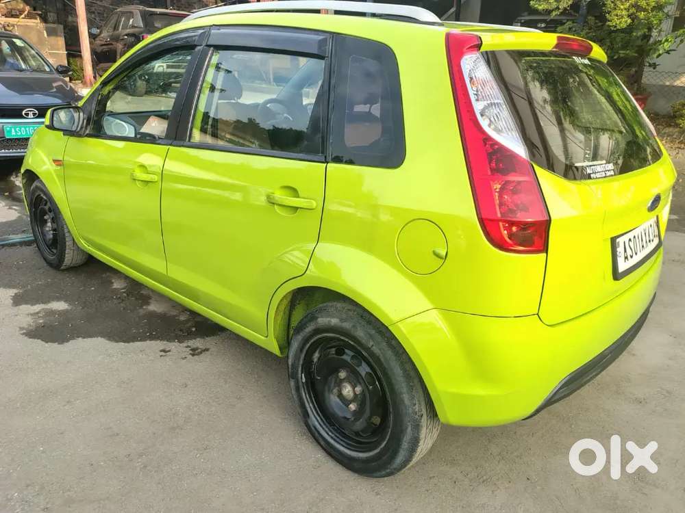 Ford Figo Zxi Petrol 2011