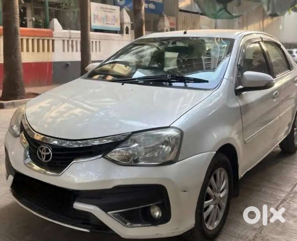 Ethios Vxd Full Option Pearl White , Company Service, No Accident