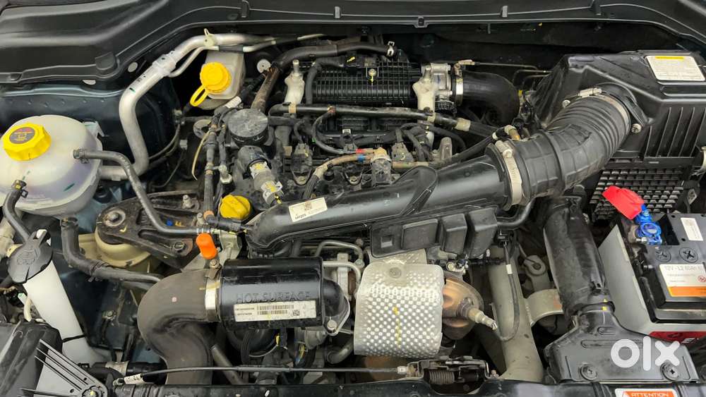 Mahindra Xuv300 W4, 2023, Petrol