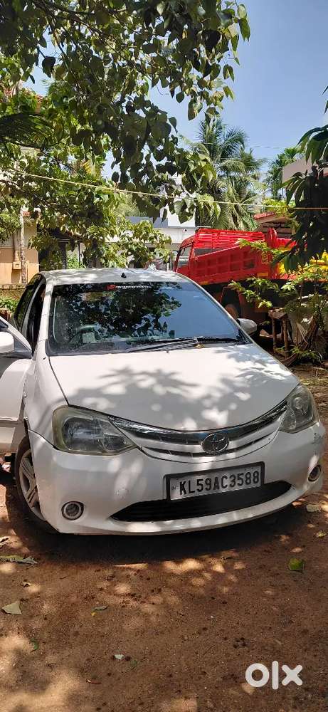 Toyota Etios Cross G 2011 Model