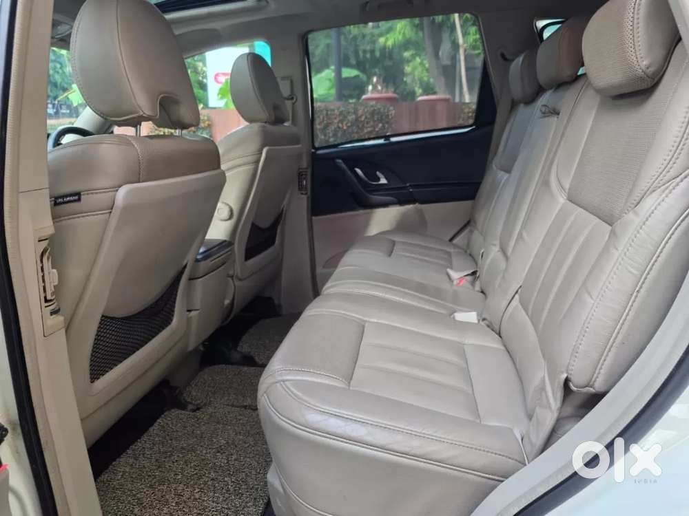 Mahindra Xuv500 At W10 Fwd, 2016, Diesel