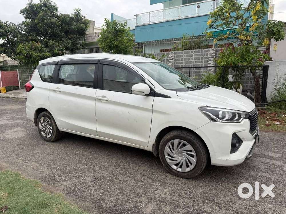 Toyota Rumion S Cng, 2023, Cng & Hybrids