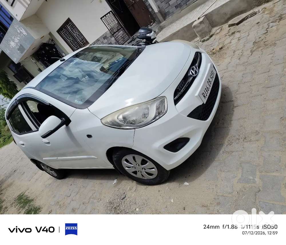 Hyundai I10 Sportz 2011