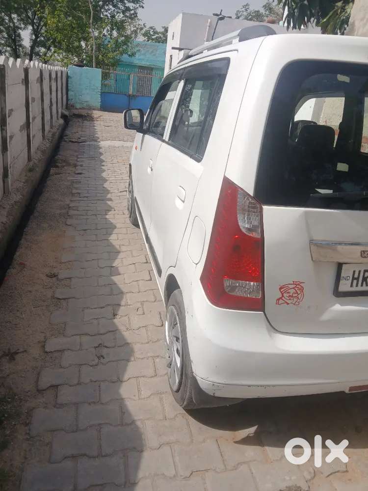 New Tyre New Battery Good Milage In Cng