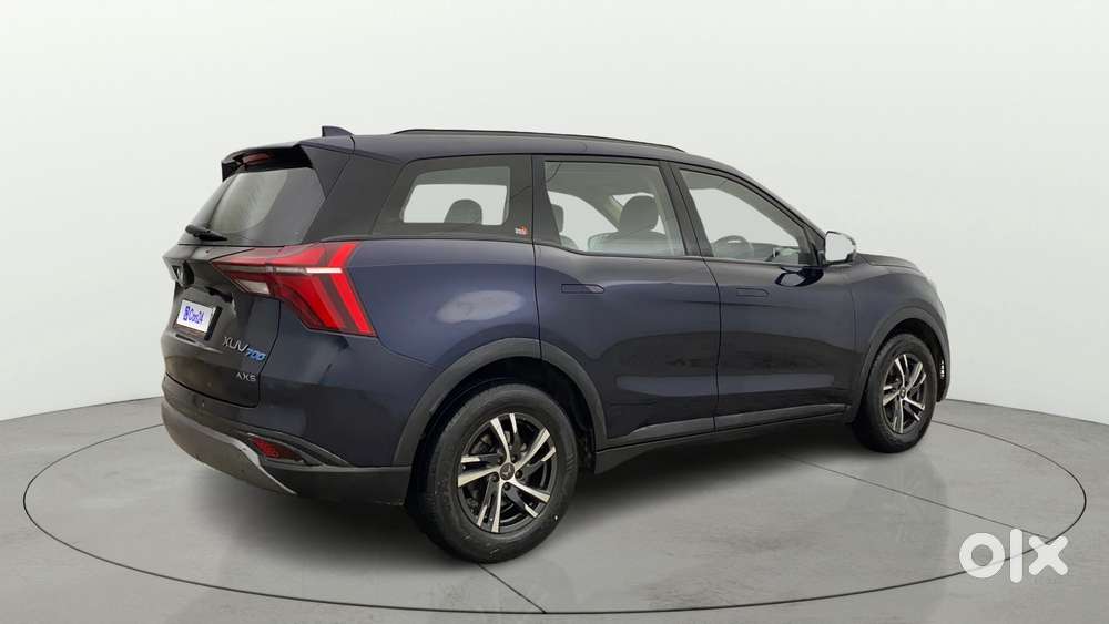 Mahindra Xuv700 2.0 Ax 5 Petrol Mt Str, 2022, Petrol