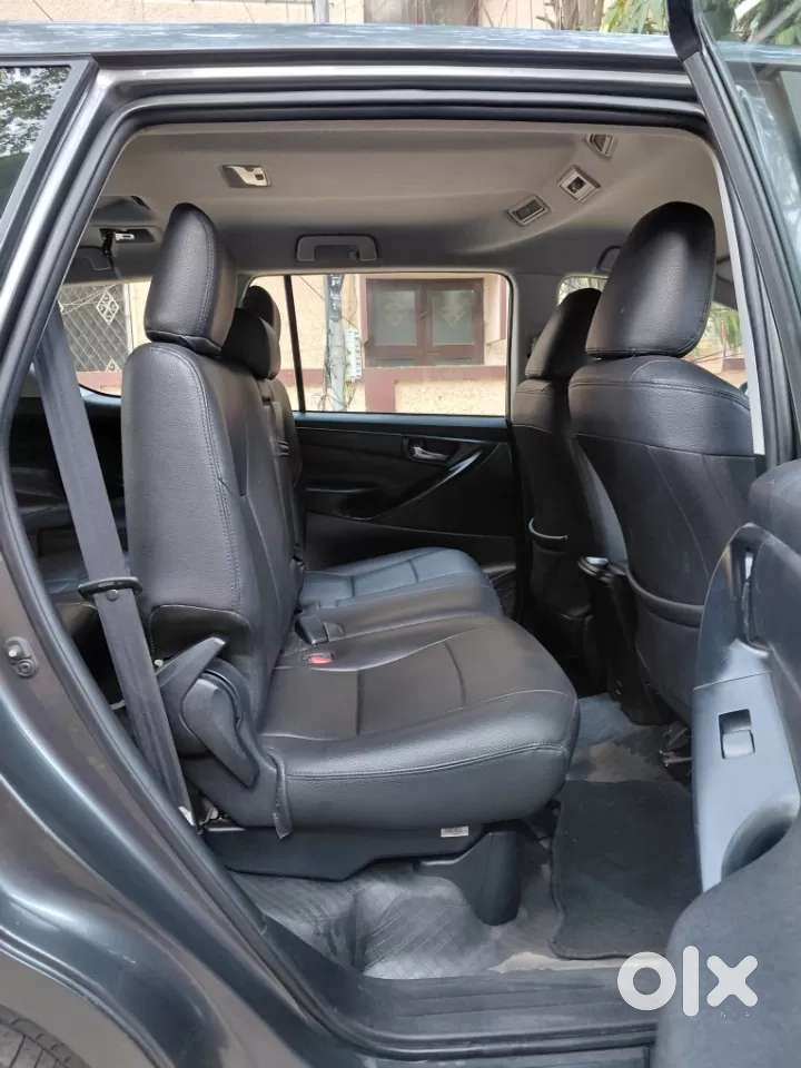 Toyota Innova Crysta [2020-ongoing] 2.4 Gx 8 Str, 2018, Diesel