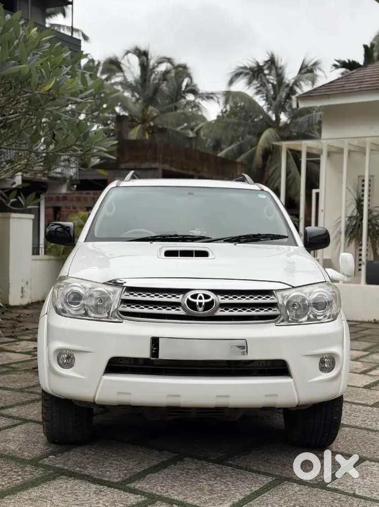 Toyota Fortuner 2011 Diesel 4×4