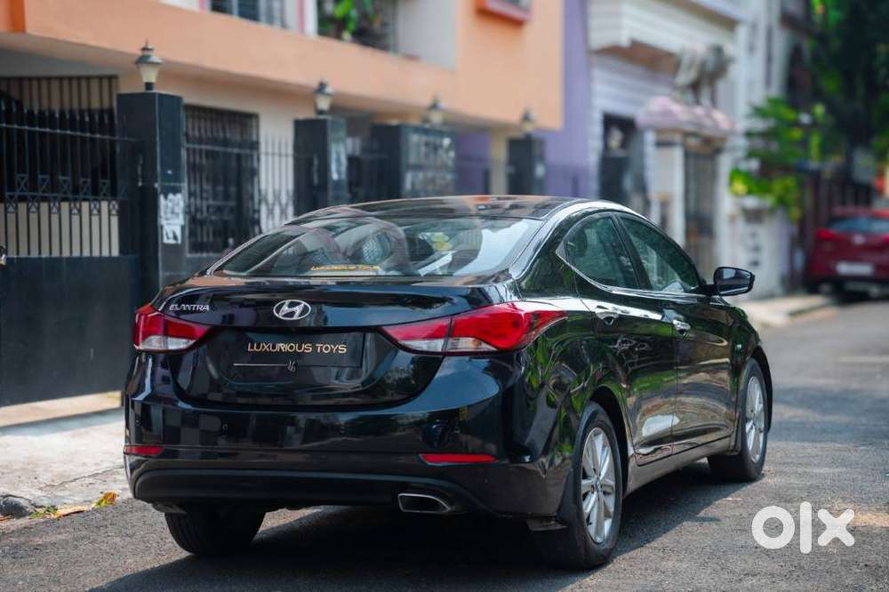Hyundai Elantra 1.6 S, 2015, Petrol
