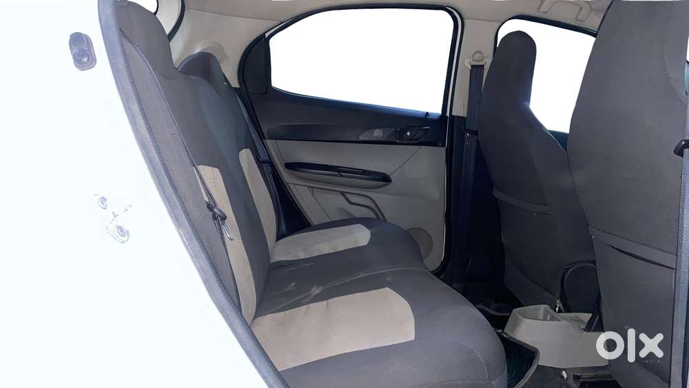 Tata Tiago 1.2 Revotron Xt, 2017, Petrol