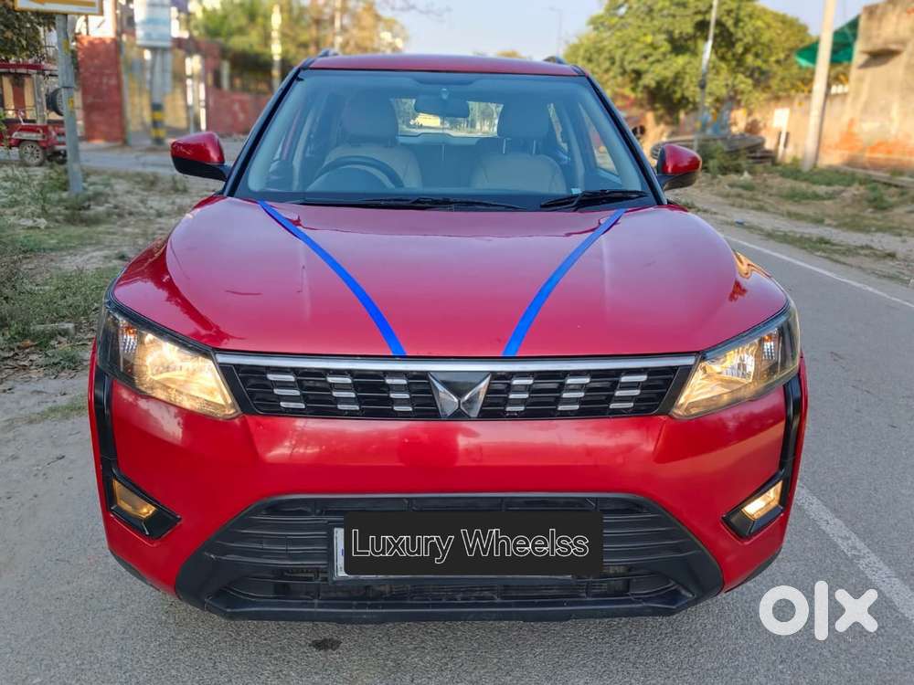 Mahindra Xuv300 W6, 2023, Petrol