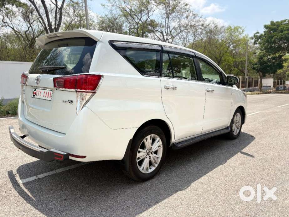 Toyota Innova Crysta 2.8z Automatic, 2018, Diesel