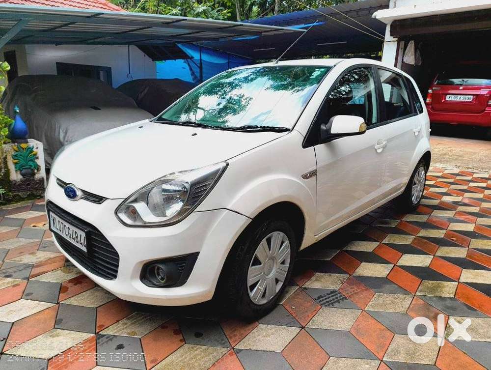 Ford Figo 1.2p Ambiente Mt, 2016, Petrol