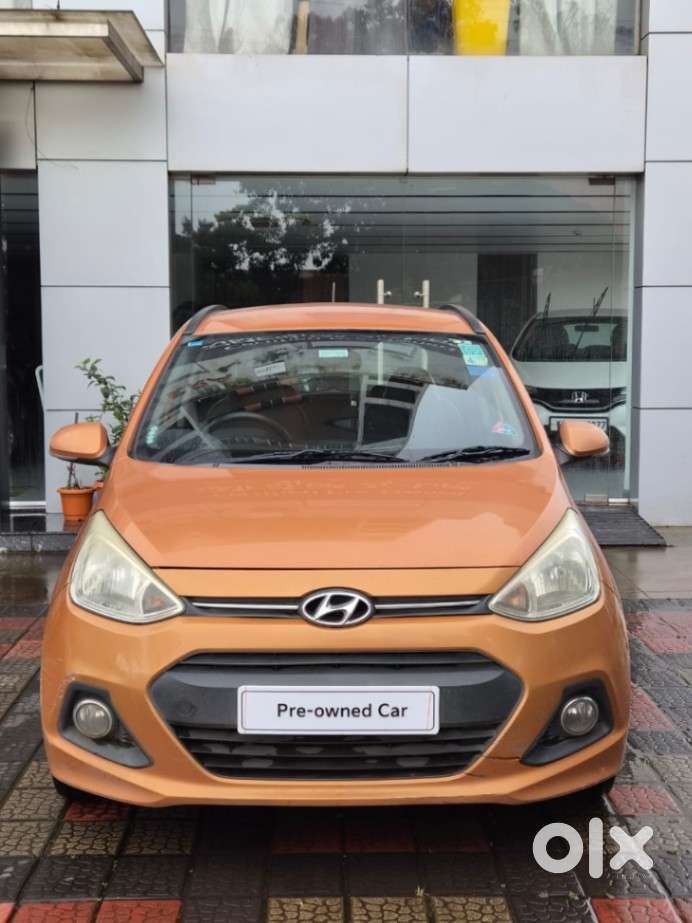 Hyundai Grand I10 Sportz, 2014, Petrol