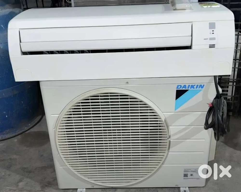 DAIKIN 1 TON  3-STAR SPLIT AC &ndash; EXCELLENT CONDITION