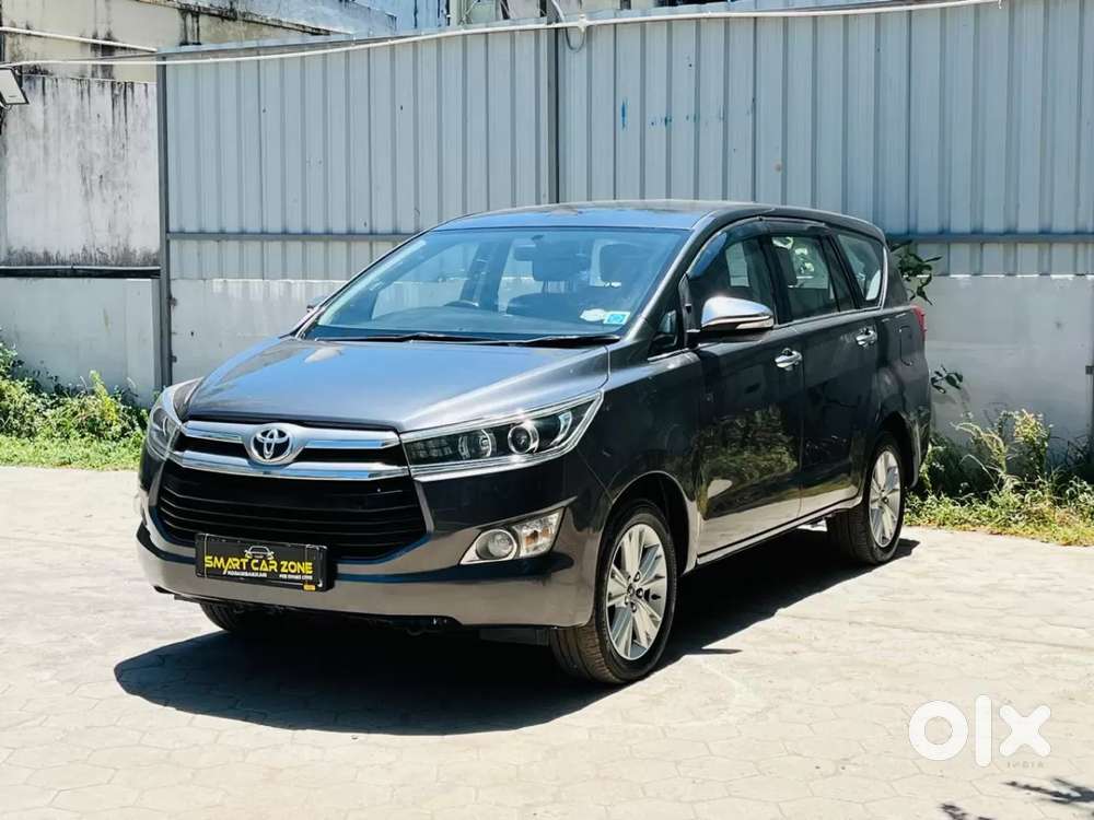 Toyota Innova Crysta 2.8 Zx At 7 Seater, 2016, Diesel