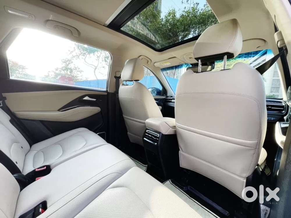 Mg Hector Plus Savvy Pro 1.5 Turbo Petrol Cvt 6 Str, 2023, Petrol